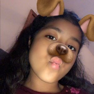 Meet your Posher, Alejandra